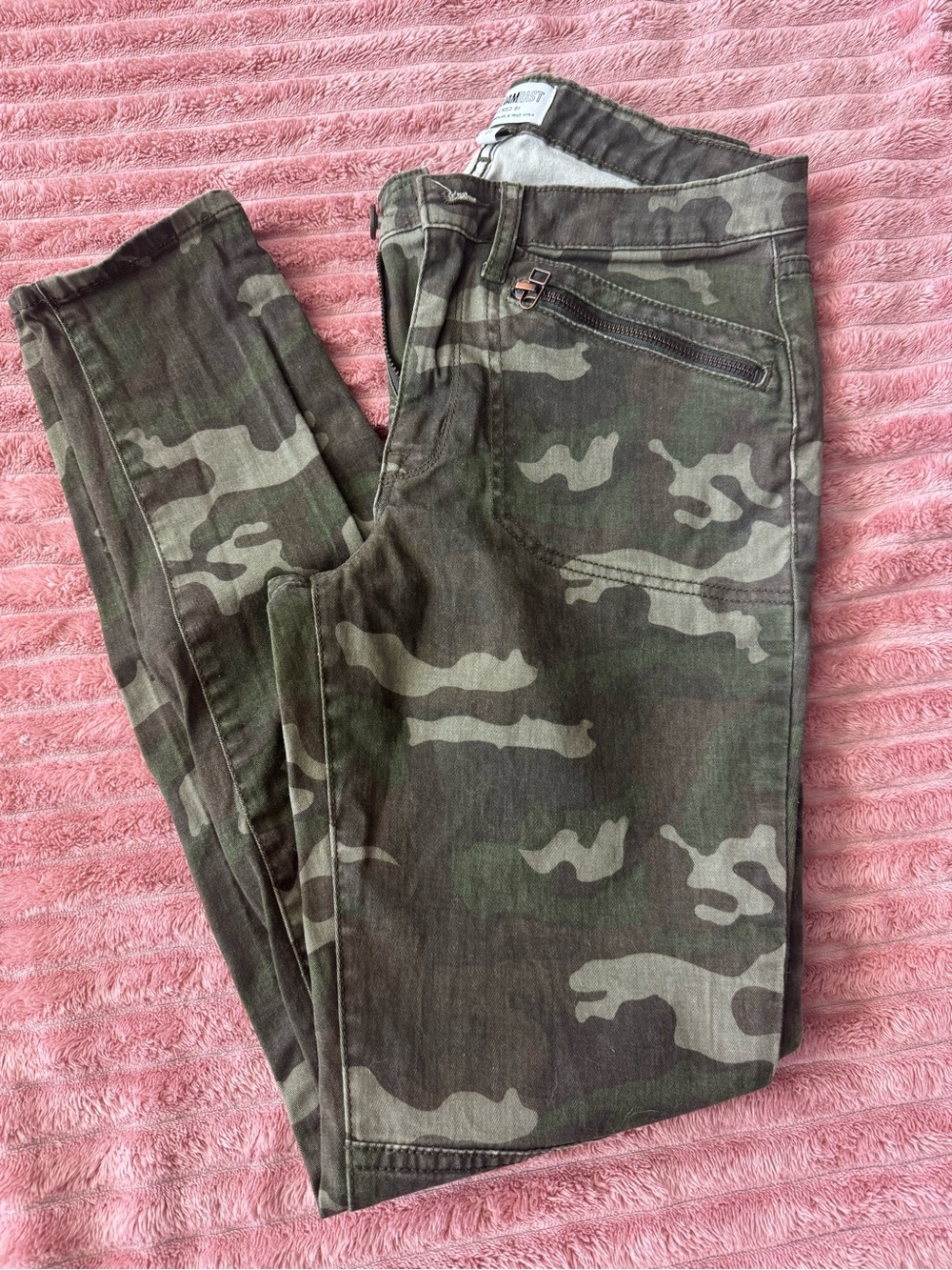 William Rast Olive Green Camo Waistband Pants